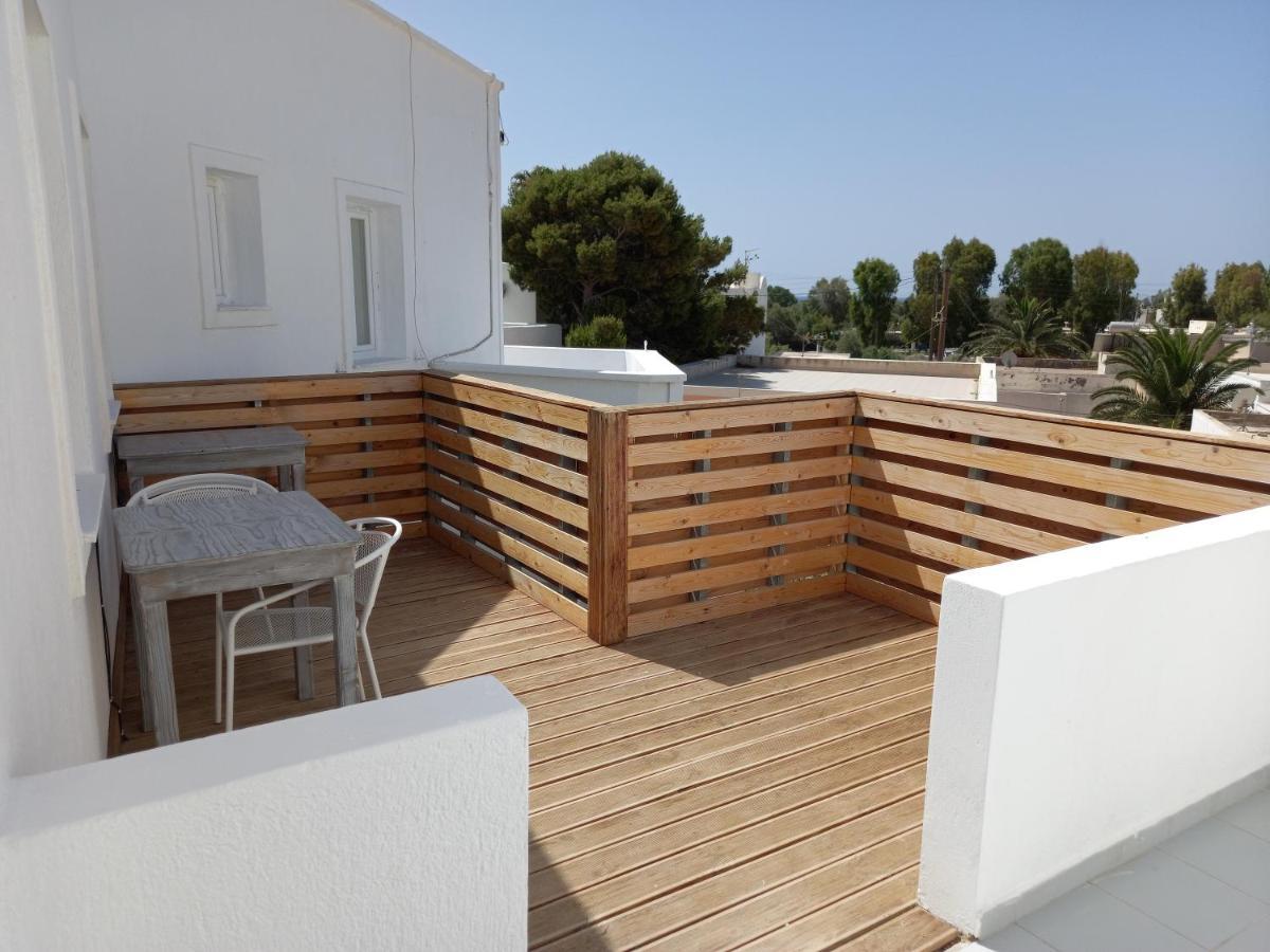 Three Harites Perissa (Santorini) Exterior foto
