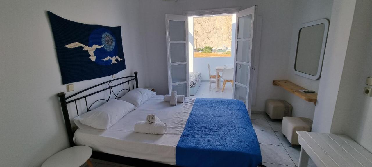 Three Harites Perissa (Santorini) Exterior foto