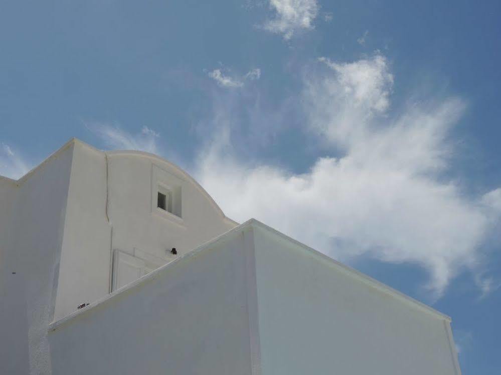 Three Harites Perissa (Santorini) Exterior foto